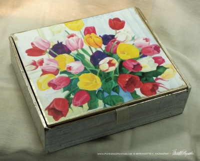 Veronica's Tulips Vintage Cardboard Cigar Box Keepsake, design.