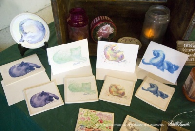 Matching tiles and note cards.
