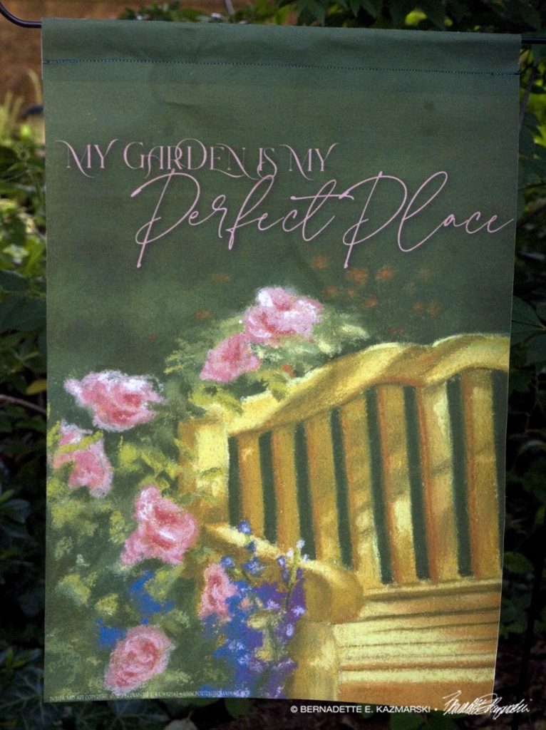 garden flag with flowers
